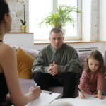 Родители и дети у психолога